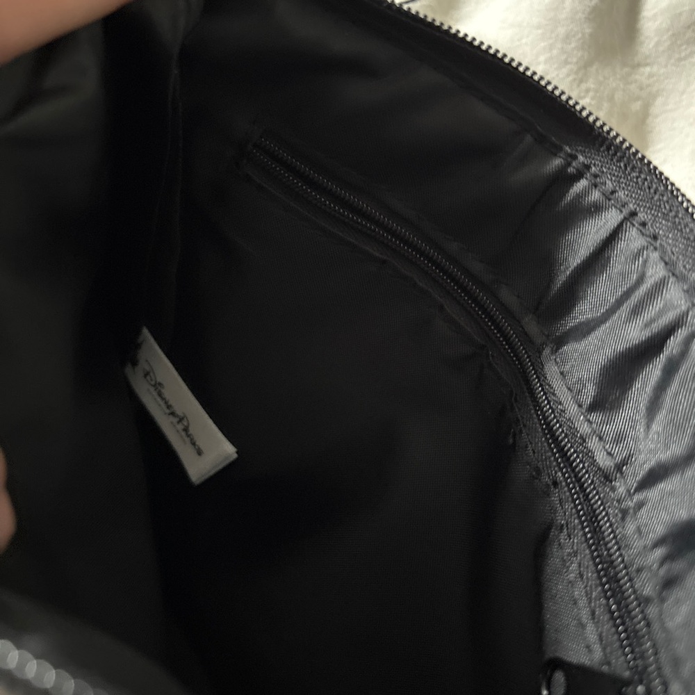 Walt Disney/Disney Parks cross body leather bag - Picture 4 of 4